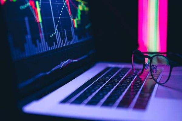 Quotex index trading signals: What they are and how to use them
